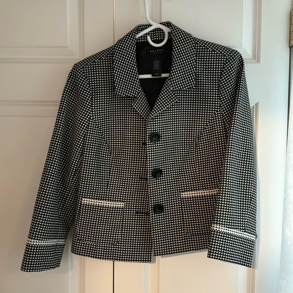 Liz Claiborne black and white blazer